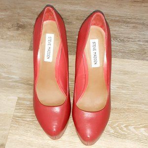 Steve Madden Dejavu Red Leather Platform Pumps